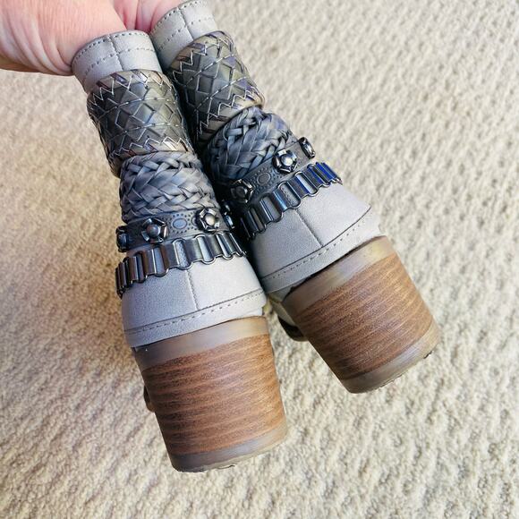 Carlos ankle boots zipper US 6M embellished gray booties biker southwestern - Picture 8 of 10